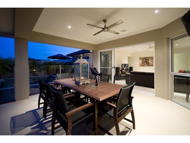 29 Rhodium Crescent, Hope Island QLD 4212