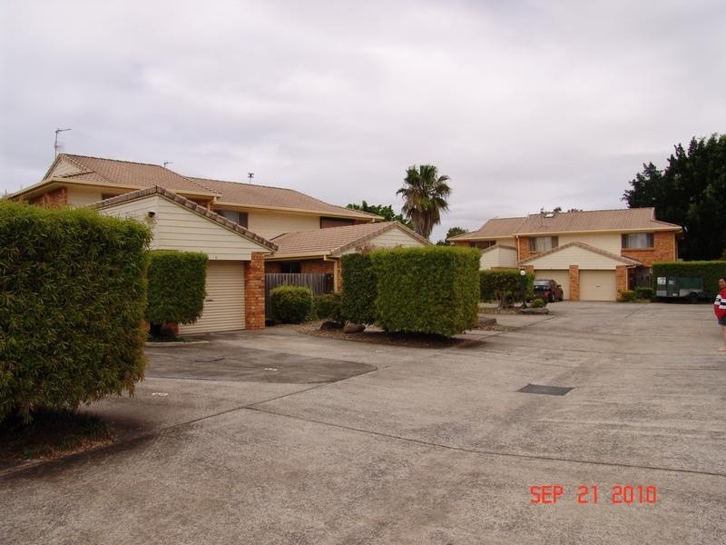 1/146 Central Street, Labrador QLD 4215