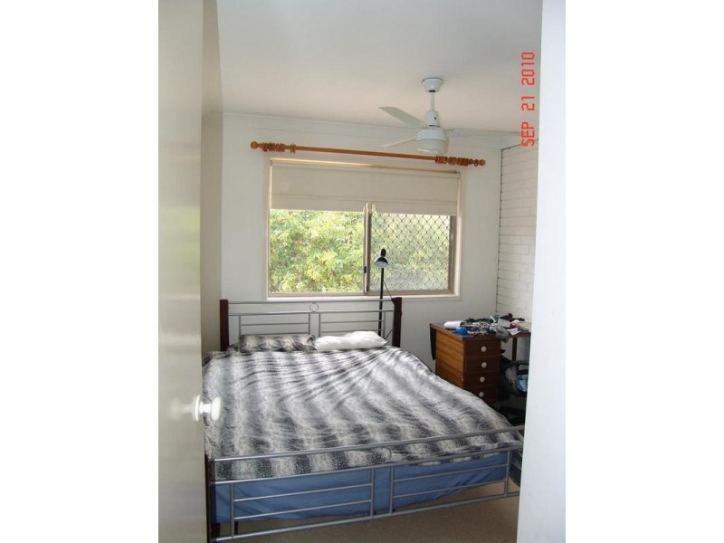 1/146 Central Street, Labrador QLD 4215