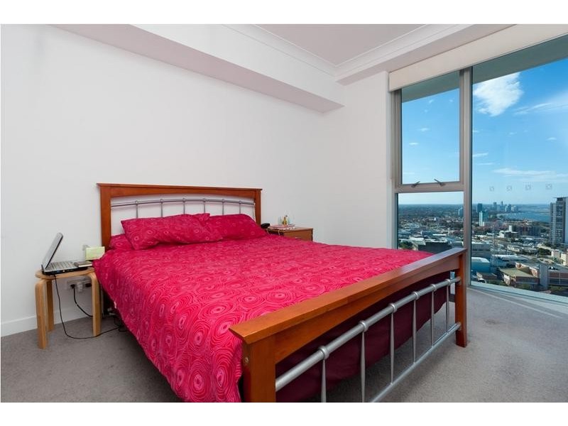 22201/5 Lawson Street, Southport QLD 4215