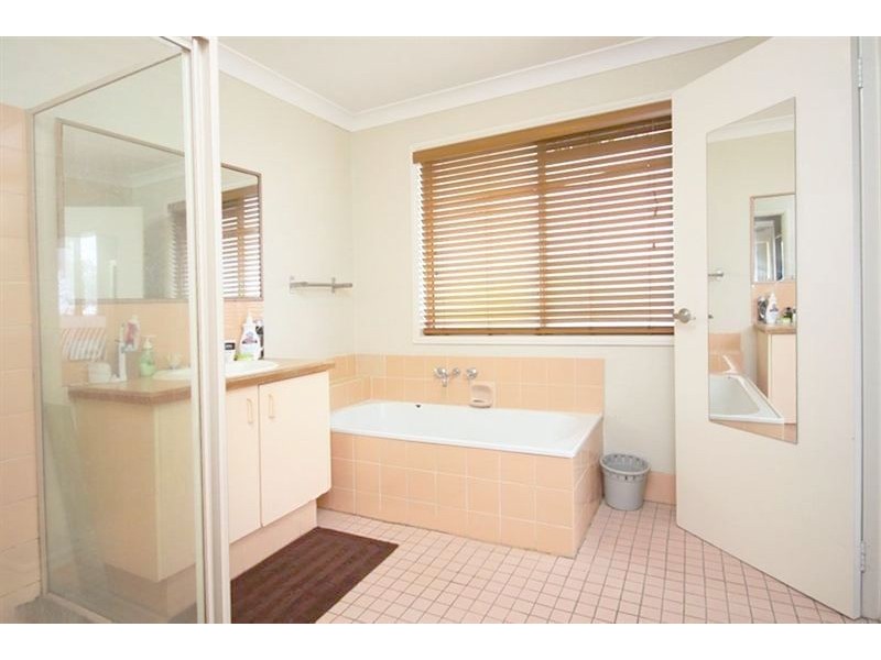40/601 Pine Ridge Road, Biggera Waters QLD 4216