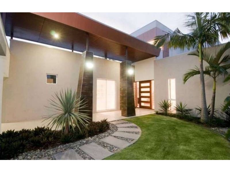 5 Saywell Street, Sorrento QLD 4217