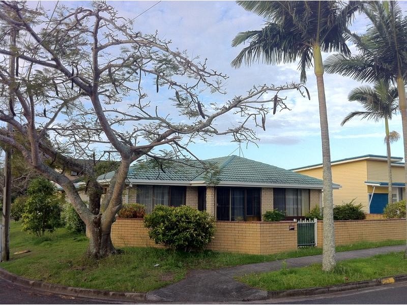 23 Swallow Ave, Paradise Point QLD 4216