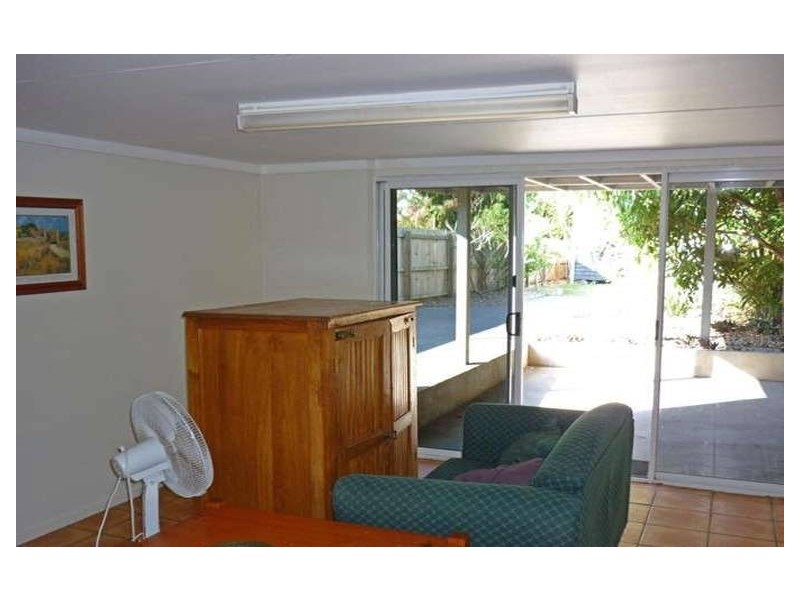 1/193 Scarborough, Southport QLD 4215