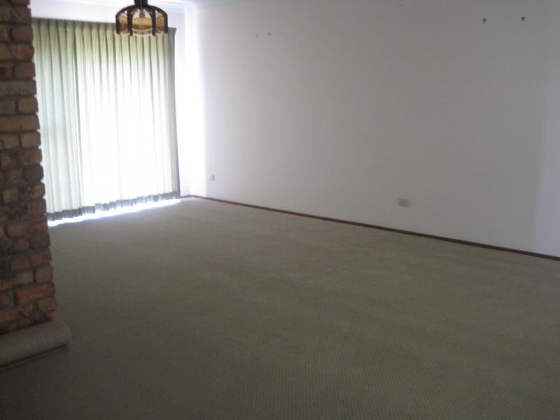 9 Sundown Drive, Paradise Point QLD 4216