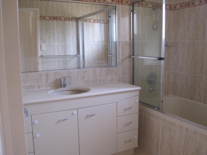 12 Verdichio Avenue, Mermaid Waters QLD 4218