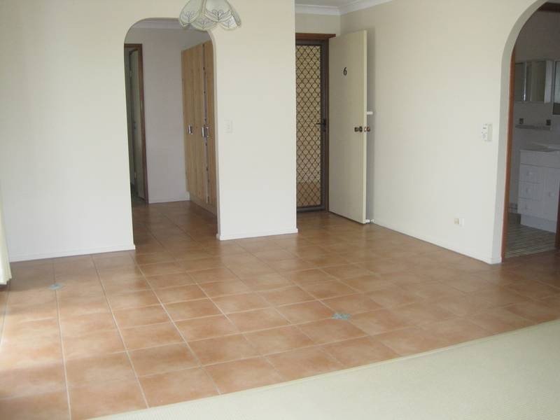 6/36 Government Road, Labrador QLD 4215