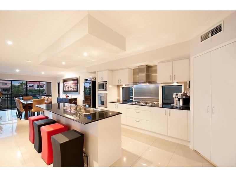 2311 Belmont Court East, Hope Island QLD 4212