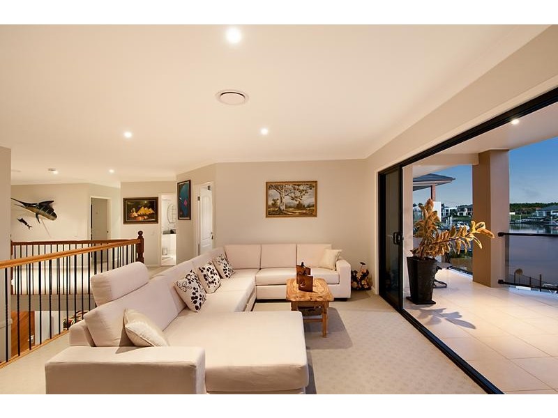 2311 Belmont Court East, Hope Island QLD 4212