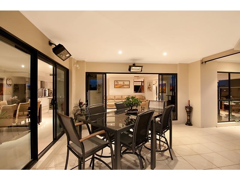 2311 Belmont Court East, Hope Island QLD 4212