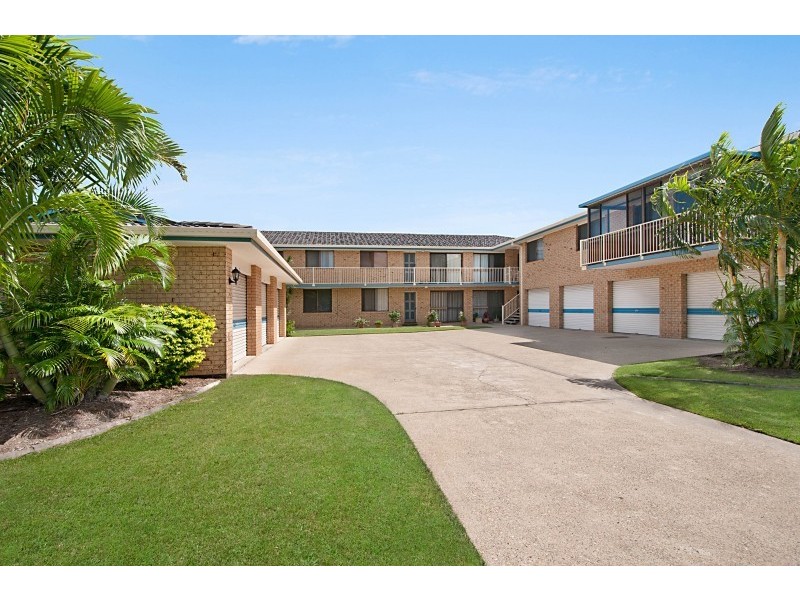 1/30 Falkinder Avenue, Paradise Point QLD 4216