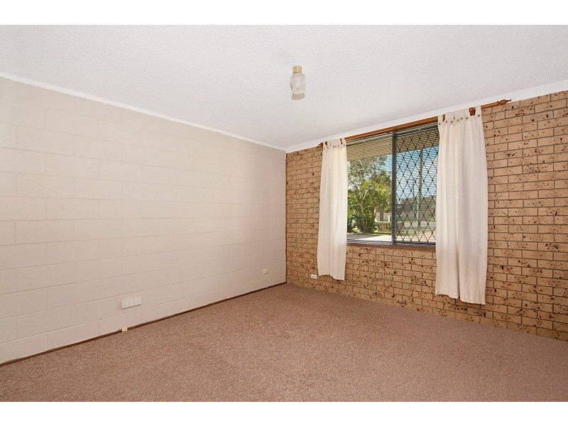 1/30 Falkinder Avenue, Paradise Point QLD 4216