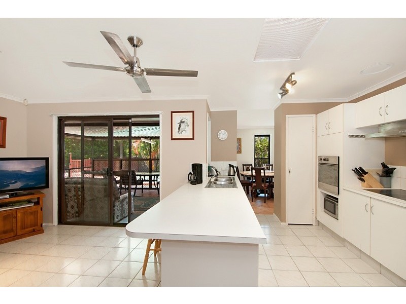 3 Boonah Court, Helensvale QLD 4212