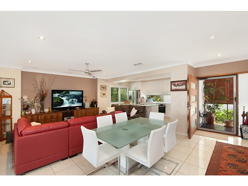 2/7 Station Street, Tugun QLD 4224