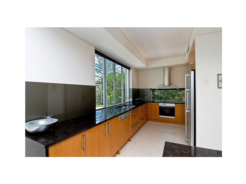 5 Broadbeach Boulevard, Broadbeach QLD 4218