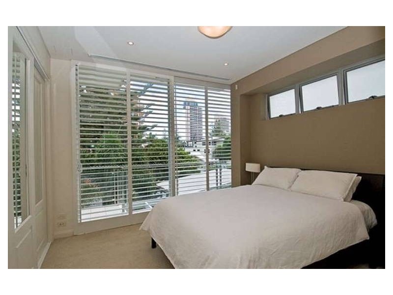 5 Broadbeach Boulevard, Broadbeach QLD 4218