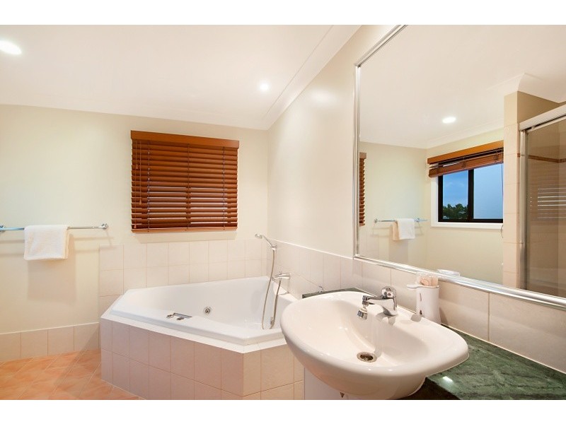 33 Lee Anne Crescent, Monterey Keys QLD 4212