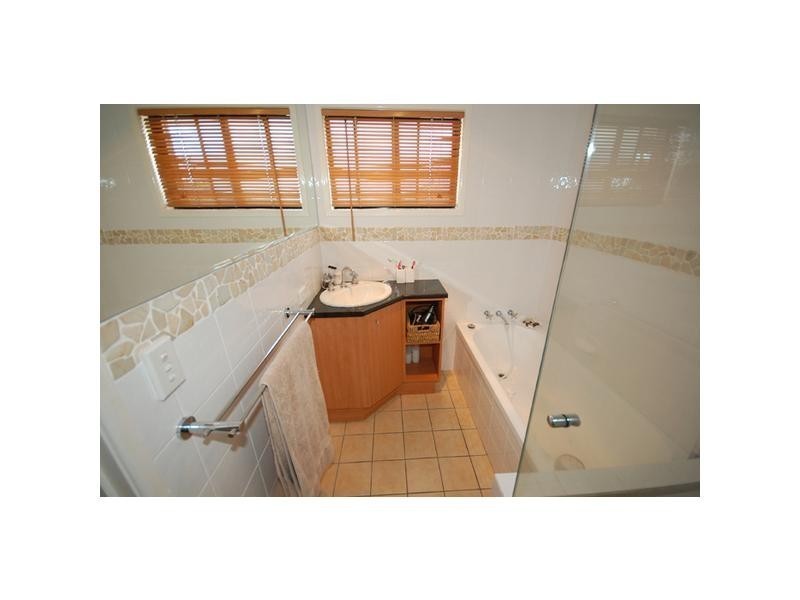 141 Benowa Road, Benowa QLD 4217