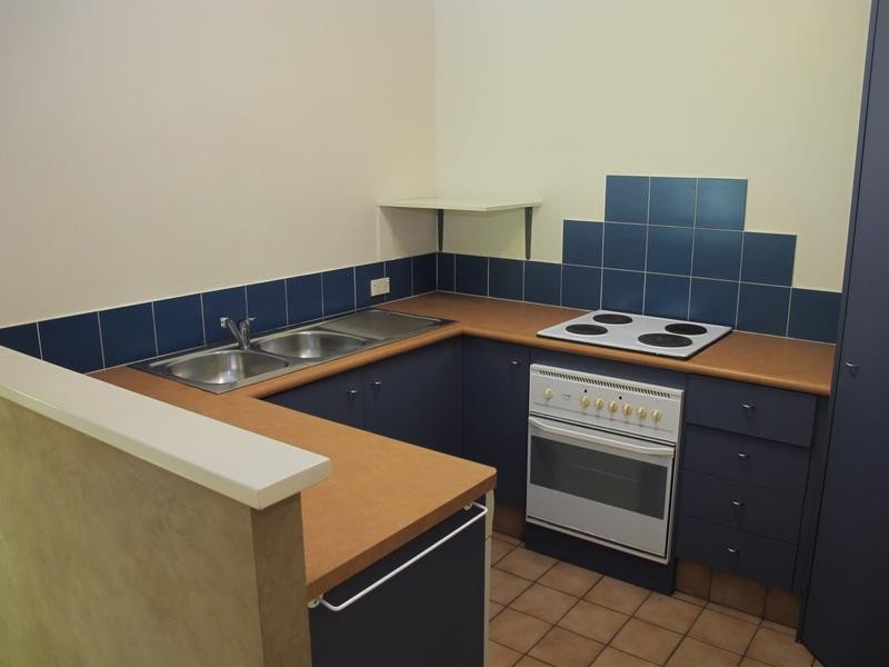 2/9 Crystal Reef Drive, Coombabah QLD 4216