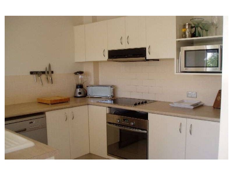 11/35 Huth Street, Labrador QLD 4215