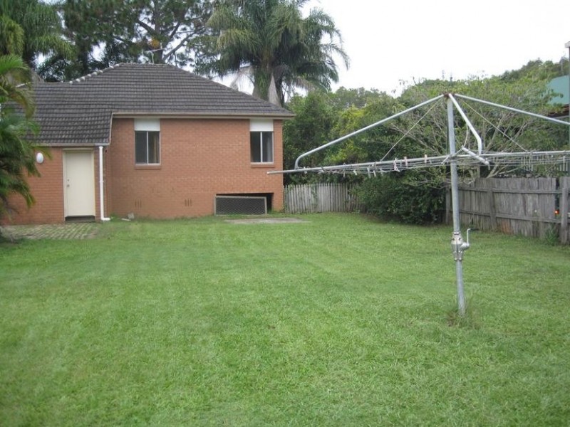 62 Coombe Avenue, Hope Island QLD 4212