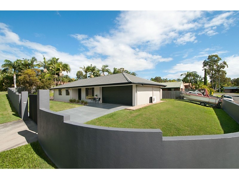 1 Boonah Court, Helensvale QLD 4212