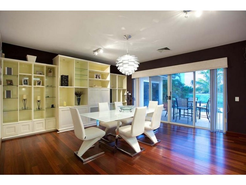 16 Freyburg Street, Sorrento QLD 4217