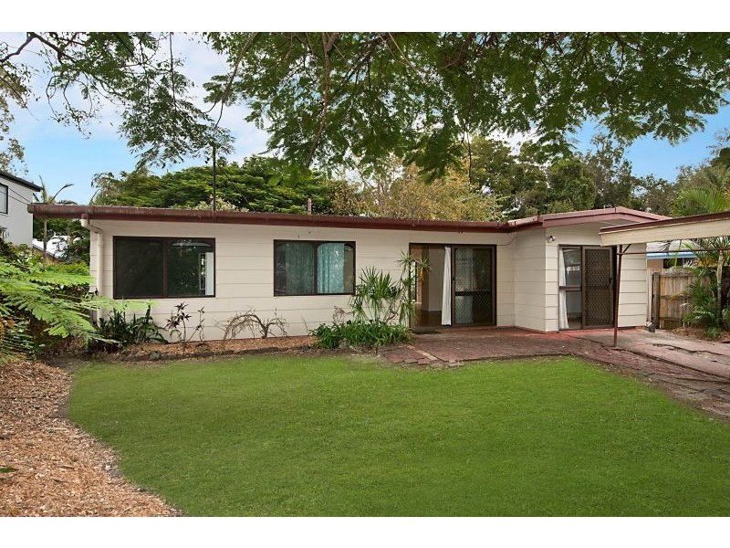 34 Allinga Street, Coombabah QLD 4216
