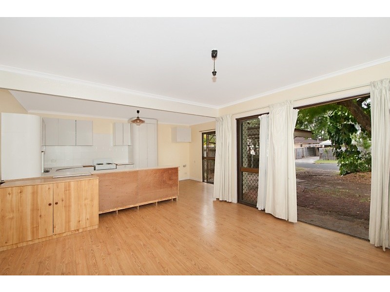 34 Allinga Street, Coombabah QLD 4216