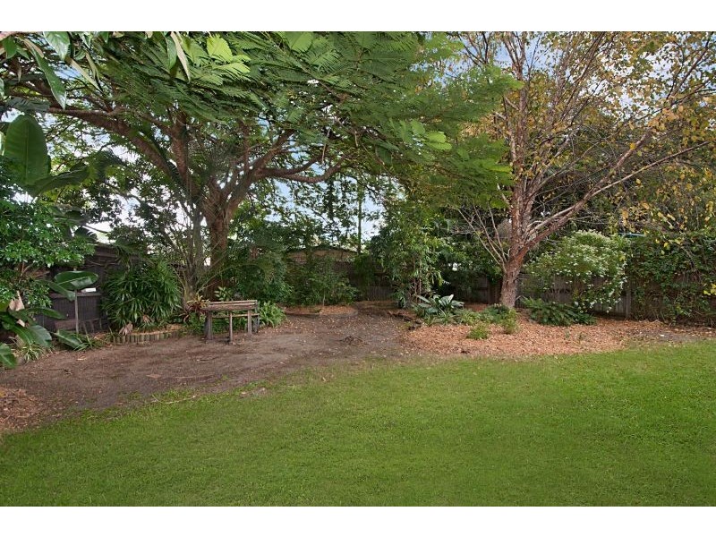 34 Allinga Street, Coombabah QLD 4216