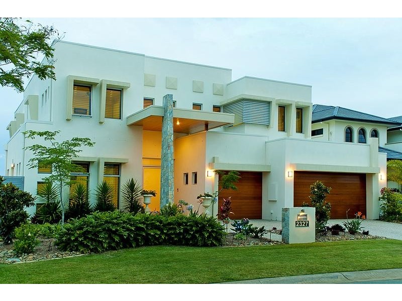 2327 Cressbrook Drive, Hope Island QLD 4212