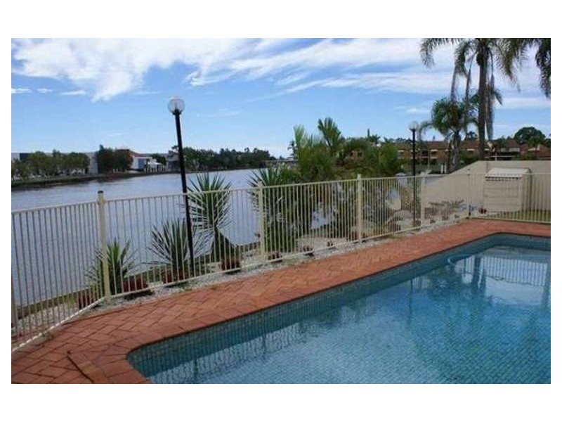 10/131 Morala Avenue, Runaway Bay QLD 4216