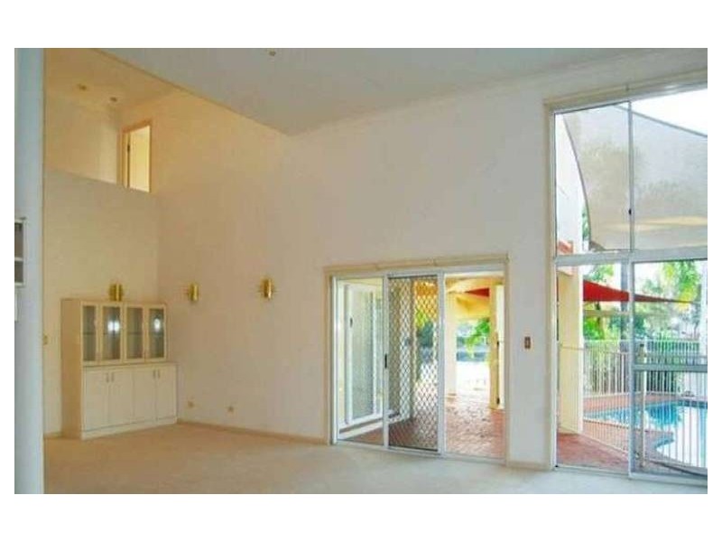 10/131 Morala Avenue, Runaway Bay QLD 4216