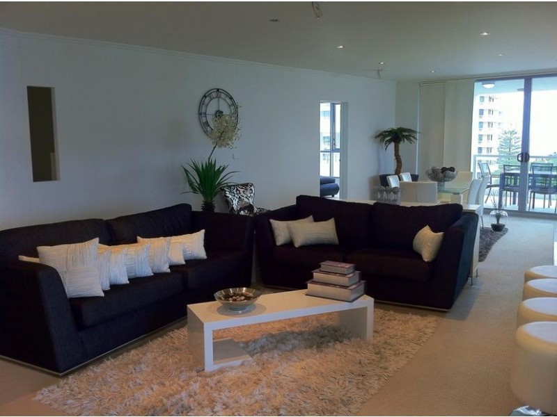 120 Surf Parade, Broadbeach QLD 4218