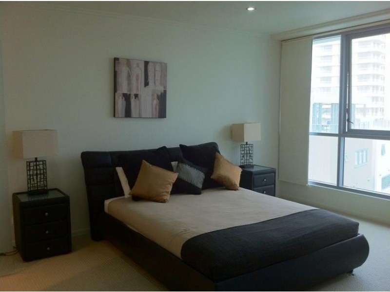 120 Surf Parade, Broadbeach QLD 4218