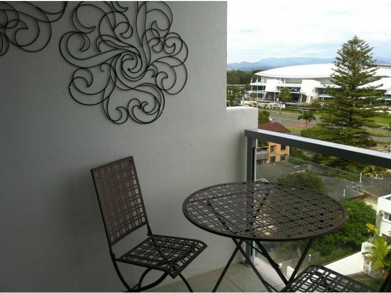 120 Surf Parade, Broadbeach QLD 4218