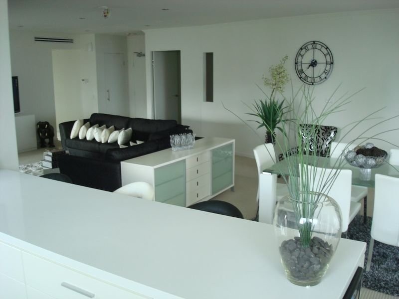 120 Surf Parade, Broadbeach QLD 4218
