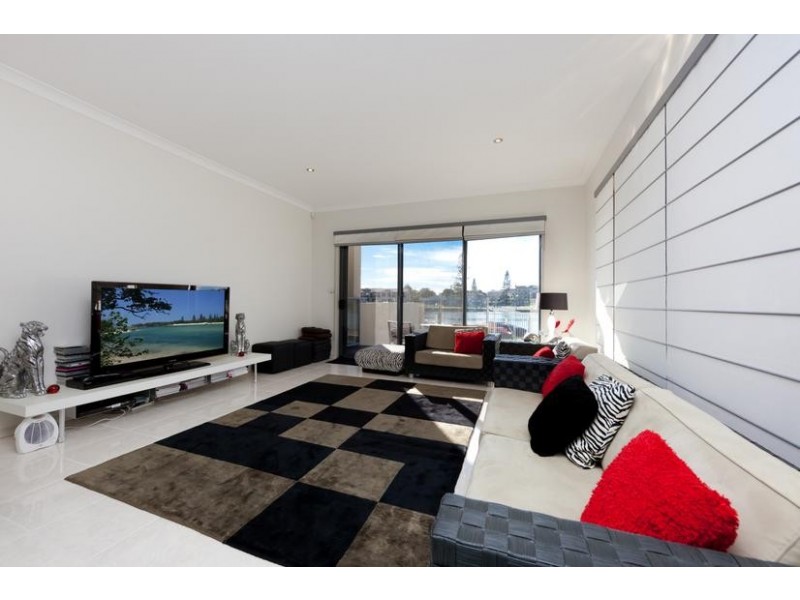 2/56A Back Street, Biggera Waters QLD 4216