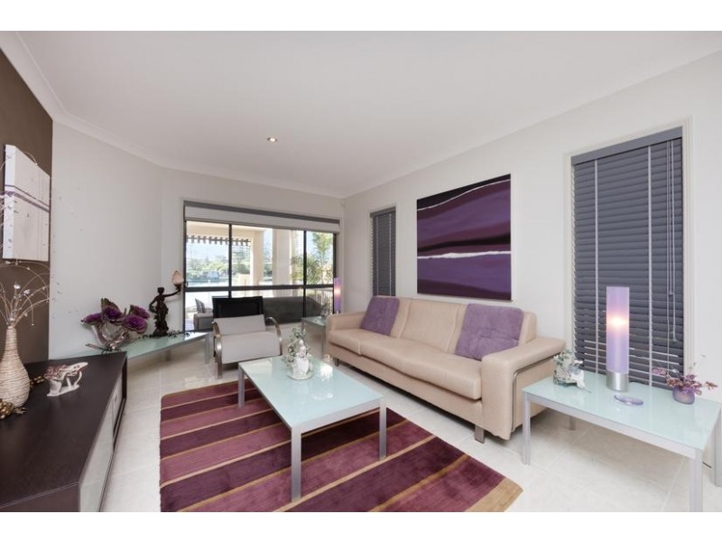 2/56A Back Street, Biggera Waters QLD 4216