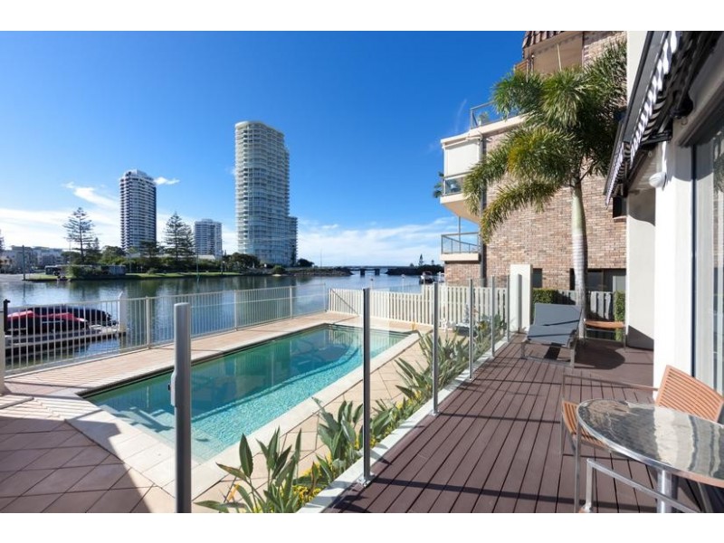 2/56A Back Street, Biggera Waters QLD 4216