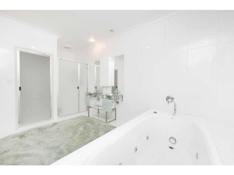 2/56A Back Street, Biggera Waters QLD 4216