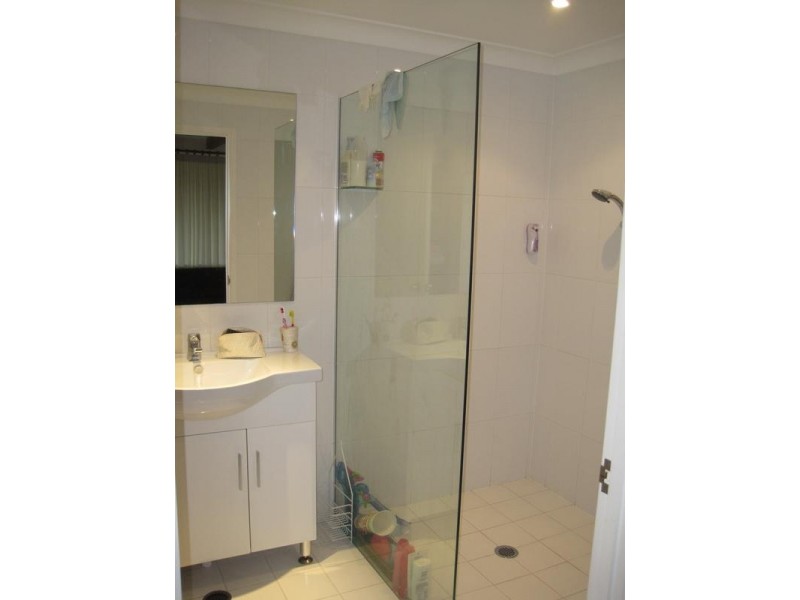 62 Victor Avenue, Paradise Point QLD 4216