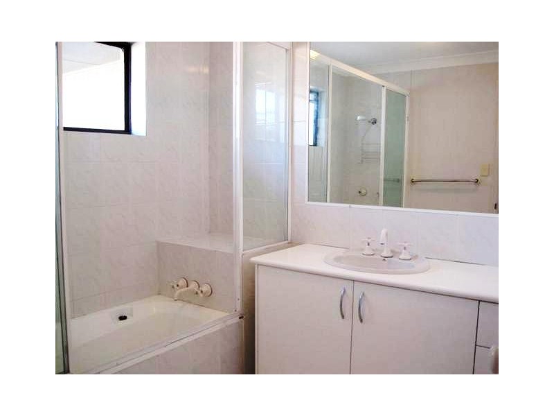 5 Old Burleigh Road, Surfers Paradise QLD 4217