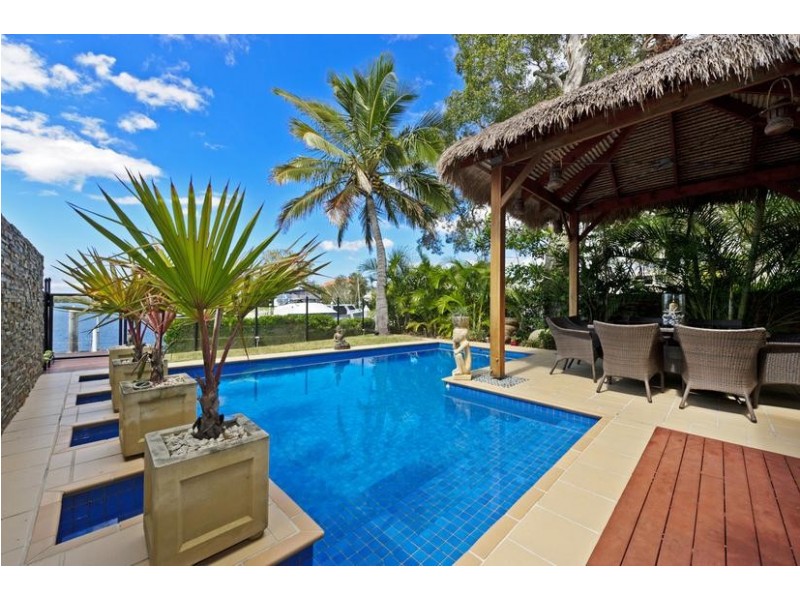 2/9 Joseph Street, Runaway Bay QLD 4216