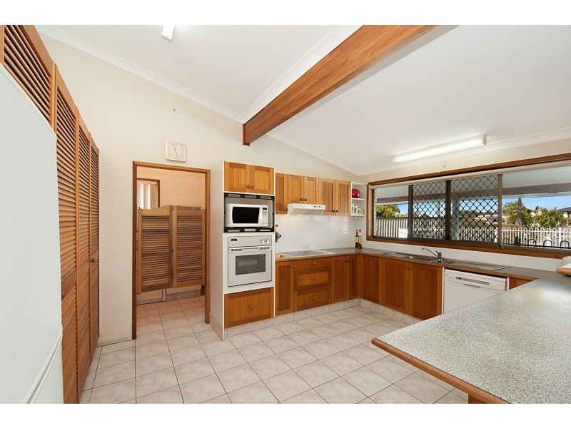 4 Matthew Flinders Drive, Hollywell QLD 4216