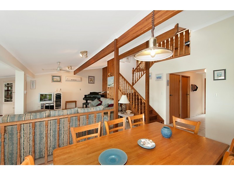 4 Matthew Flinders Drive, Hollywell QLD 4216