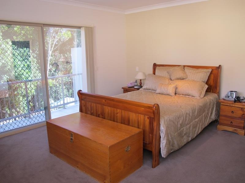 1/54 Bayview Street, Runaway Bay QLD 4216