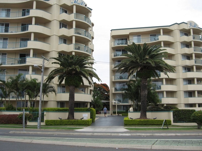 484 Marine Parade, Biggera Waters QLD 4216