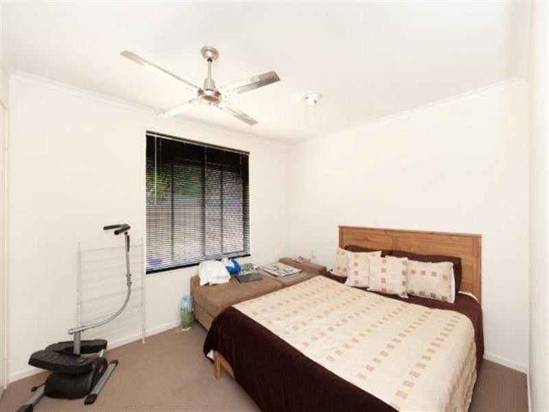 42 Karina Crescent, Broadbeach Waters QLD 4218