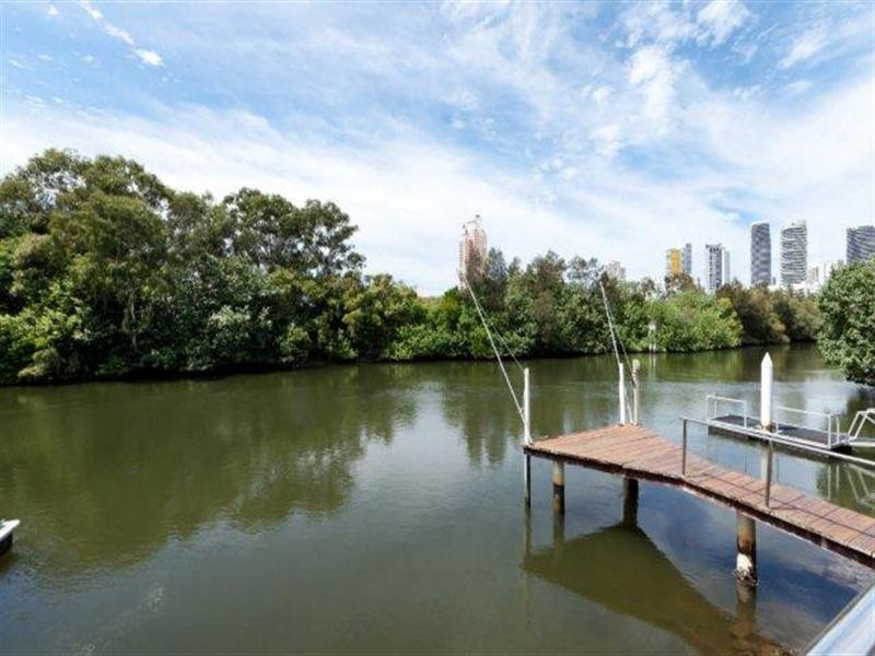 42 Karina Crescent, Broadbeach Waters QLD 4218